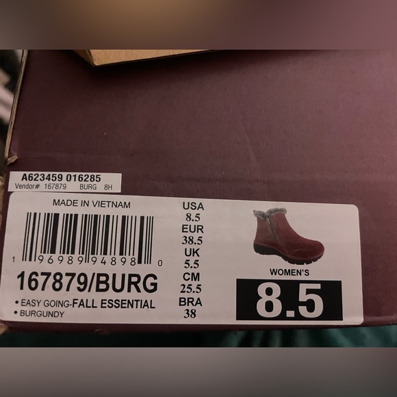 Skechers size 8.5 Burgundy easy going fall essential Suede zip up ankle boot - Picture 6 of 12